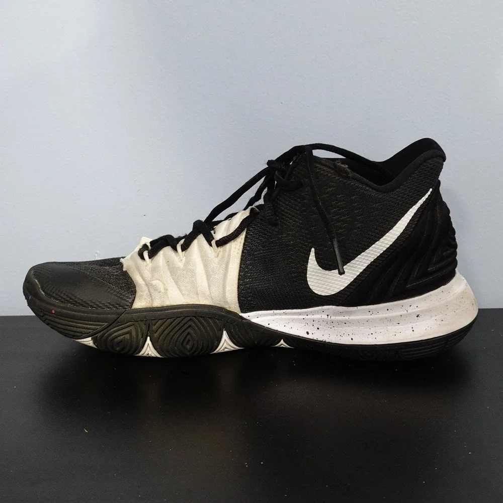 Nike Shoes Mens 9 Kyrie 5 Basketball Shoes‎ Black White Athletic Sneakers